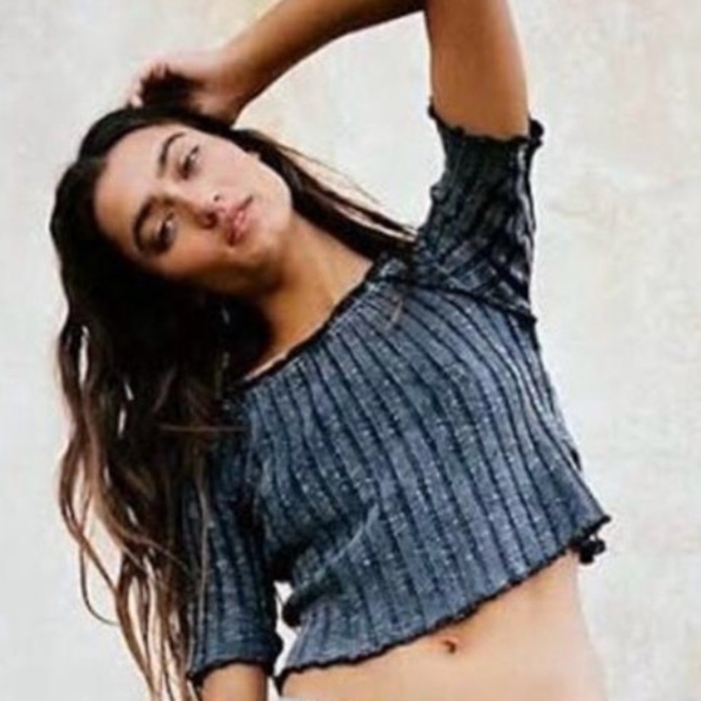 WE THE FREE Meant To Be Black Ribbed Cropped Short Sleeve Tee Top Medium New
